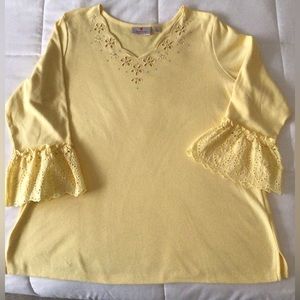 Top - Quaker Factory